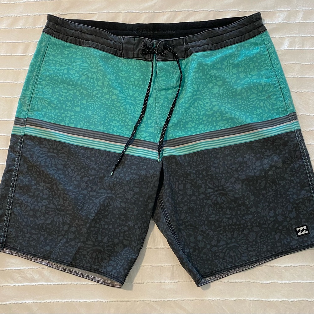 Billabong Mens Board Shorts